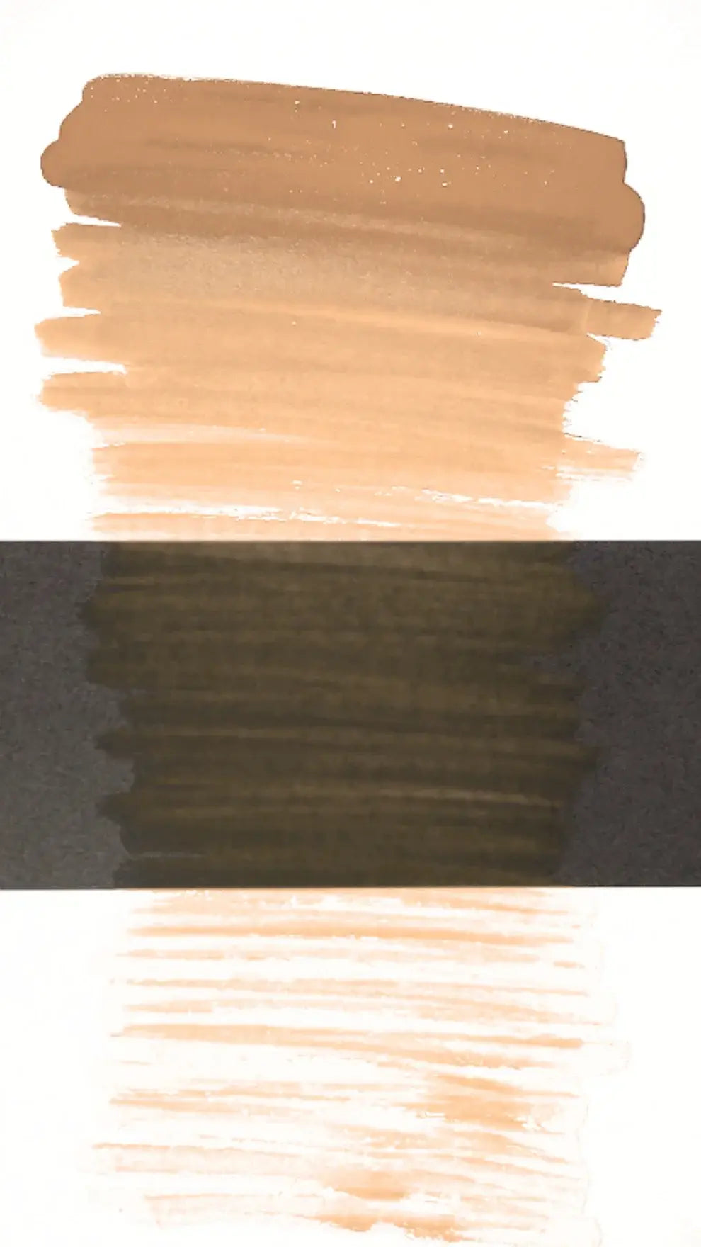 Ein Farbmuster eines warmen, cremigen beigen Make-ups mit dezentem Schimmer und weicher Pinselstrich-Textur aus dem PRO NOUVEAU PMU Pigment Aidan White Set Areola 2