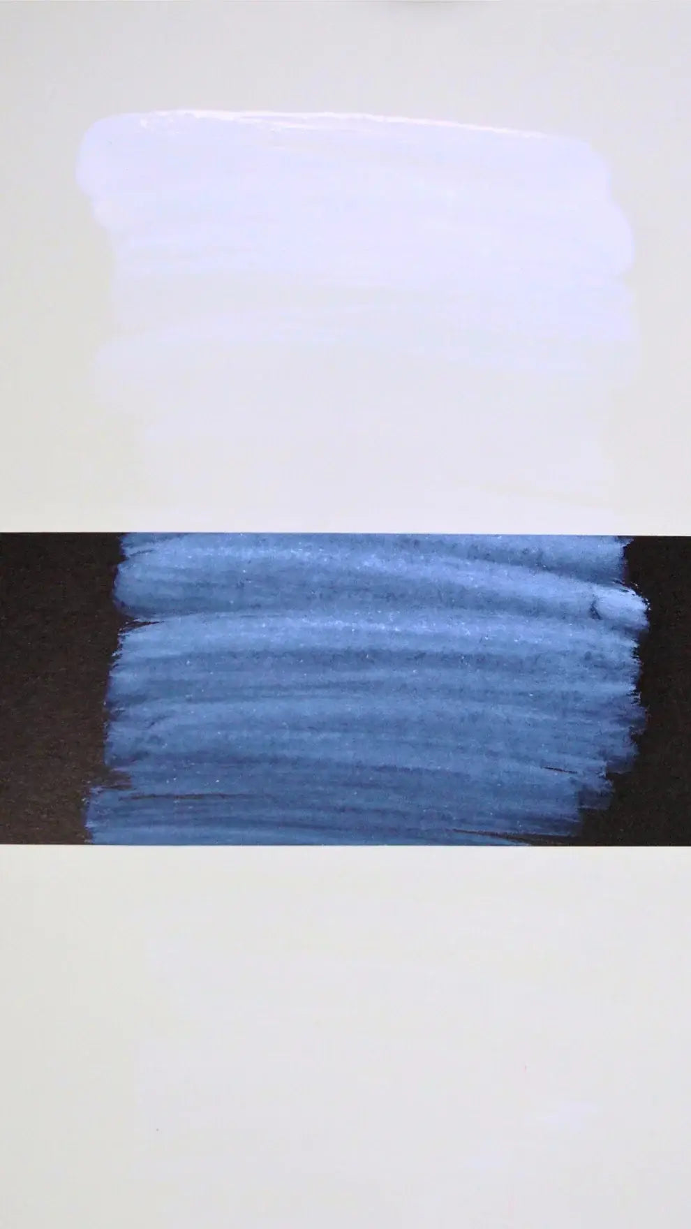 Aidan White Set Dove Soft Light Blue PMU-Pigment mit dezentem Schimmer und glatter Textur von PRO NOUVEAU