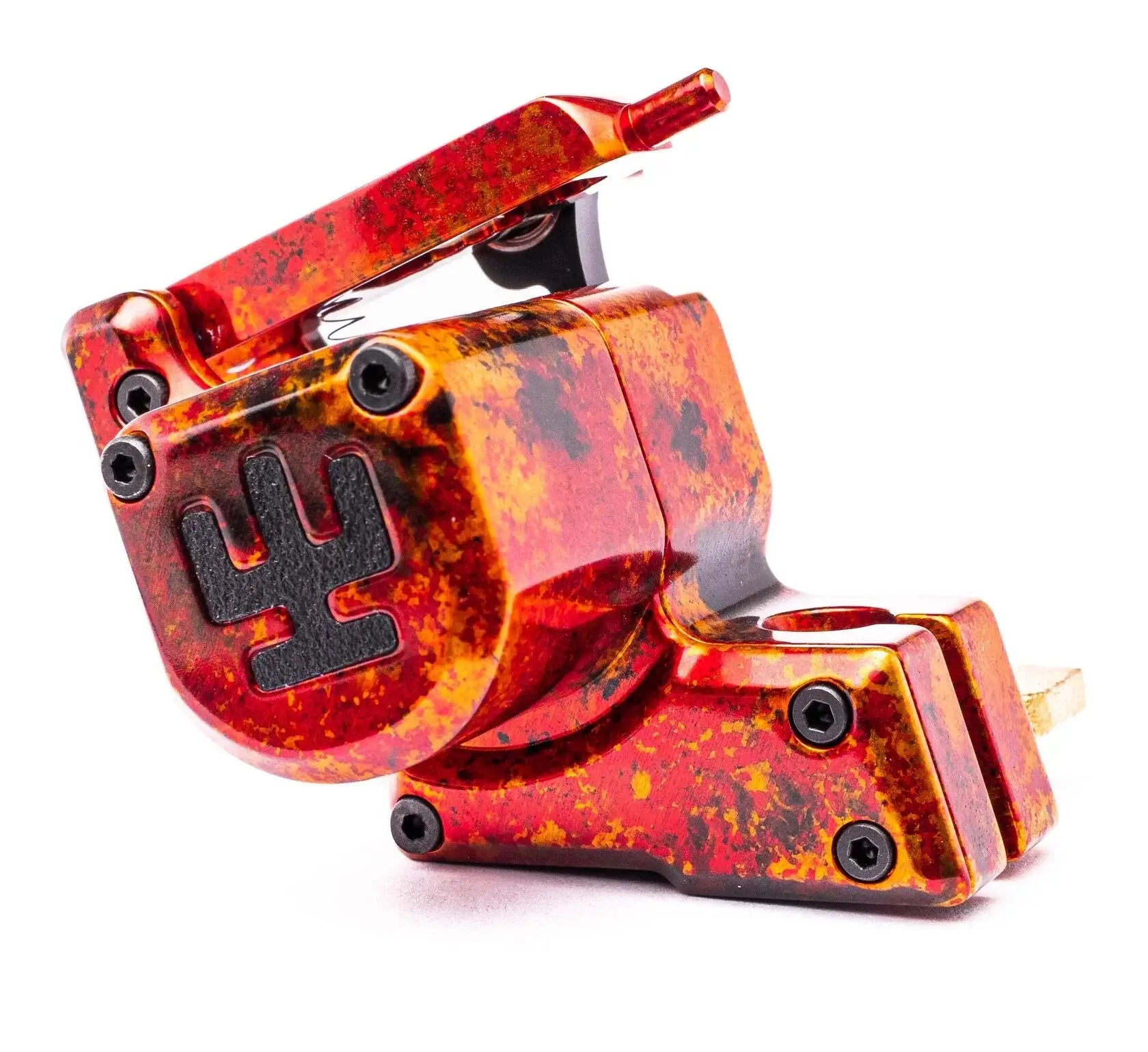 VLAD BLAD Avenger 2 Pro Firestarter Tätowiermaschine mit leuchtendem rot-orangen Flammenmuster und schwarzem stilisiertem Logo