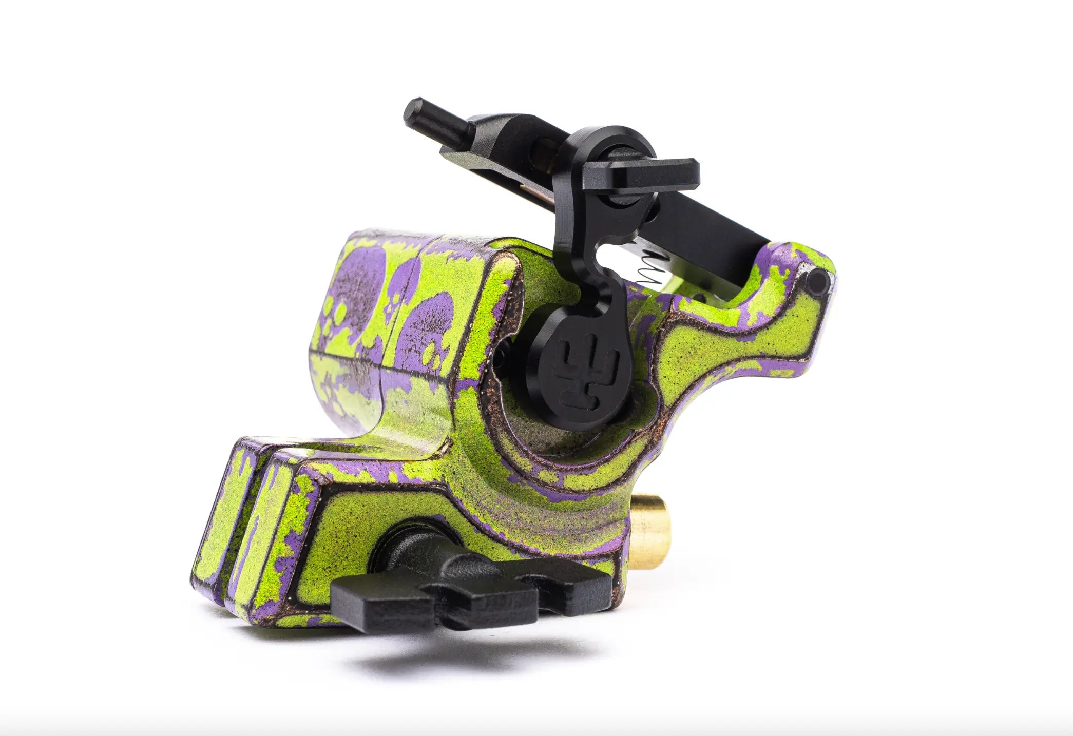 Lebhaft limettengrüne und violette Tattoo-Maschine mit Totenkopfmuster und schwarzen Akzenten von Shpigel, genannt VLAD BLAD Avenger 2 Pro