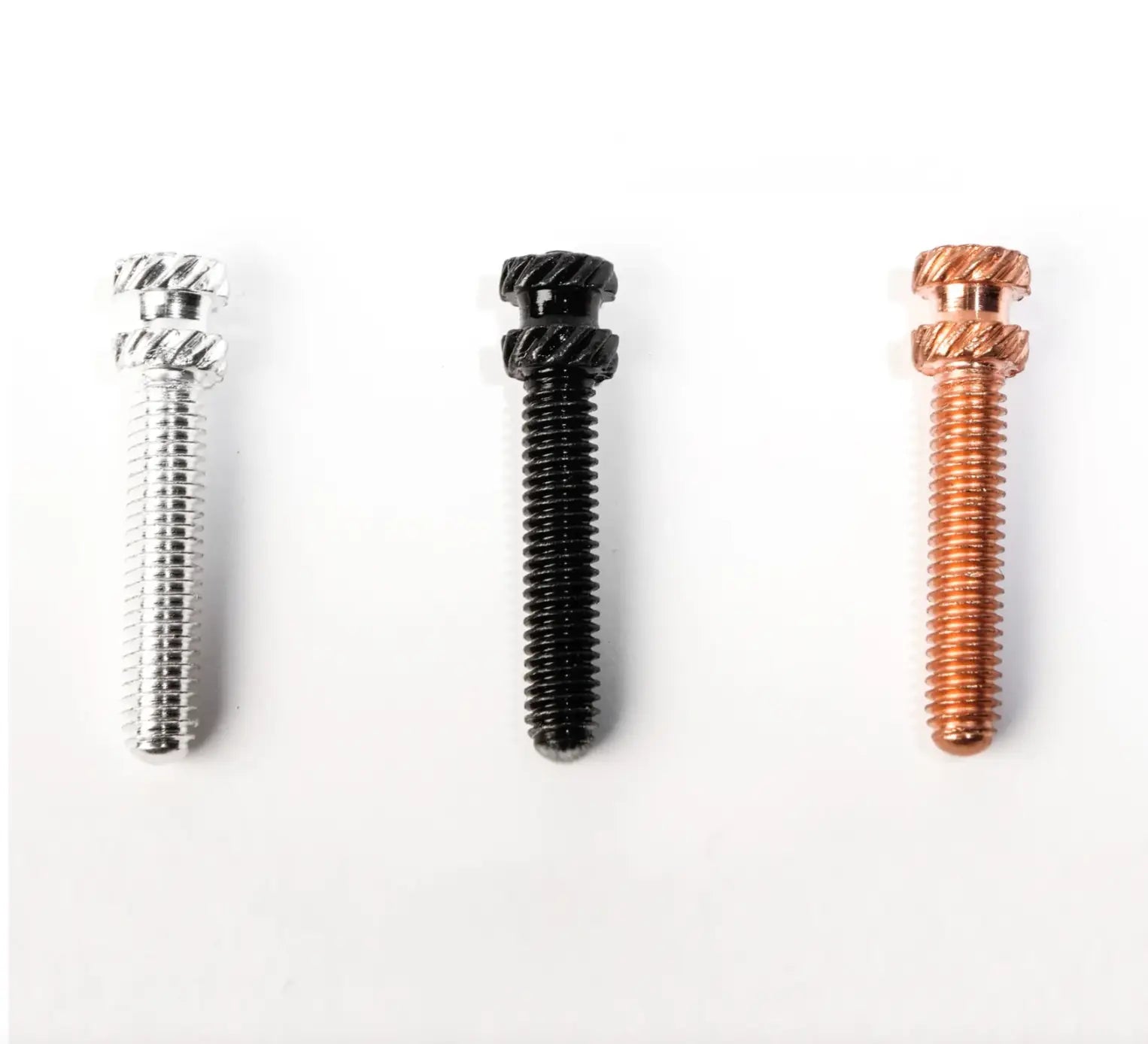 VLAD BLAD Kontaktschrauben-Set mit drei Metallschrauben mit gerändelten Köpfen in Silber-, Schwarz- und Roségold-Finish