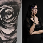 Schwarz-graues realistisches Rosen-Tattoo auf Haut, erstellt mit ELECTRUM NOX violettem Hektograf-Freehand-stencil und Farben 60ml
