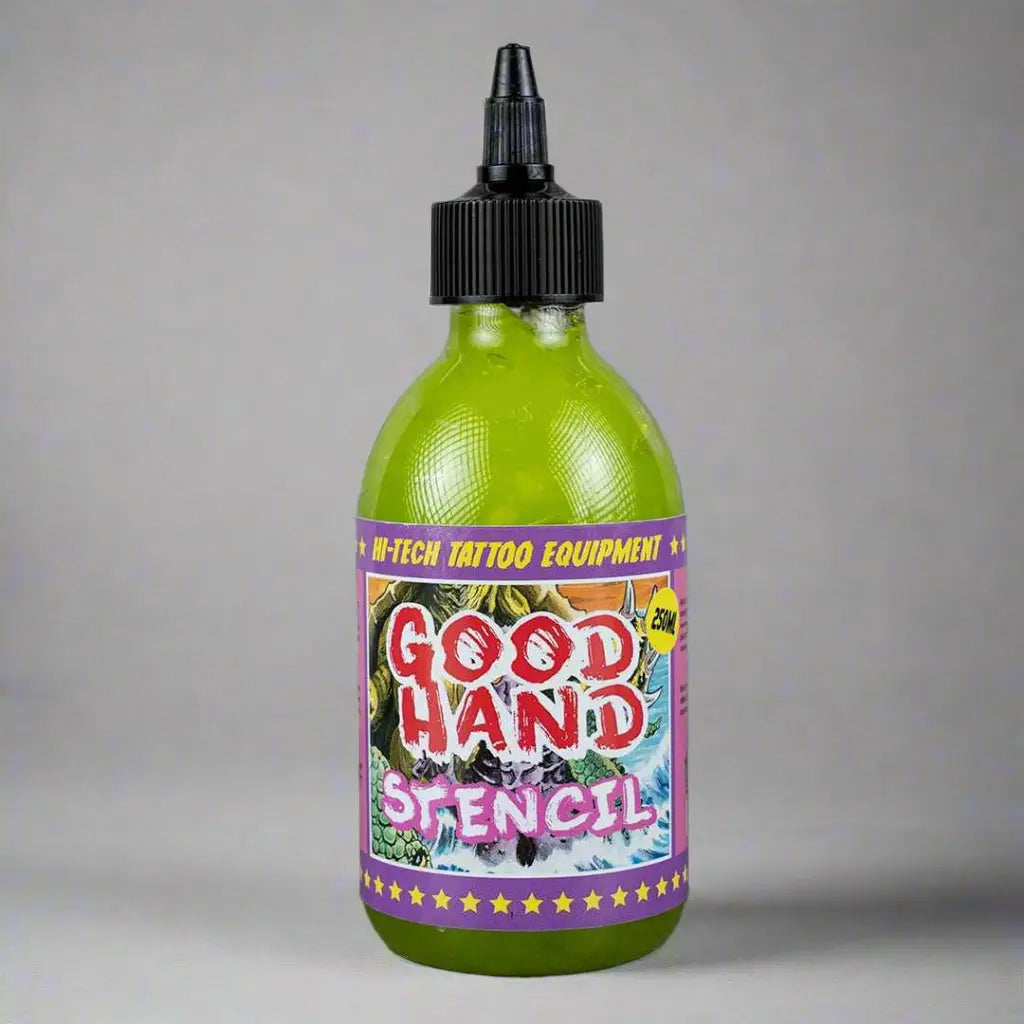 Good hand stencil leuchtend grüne, transparente Plastikflasche mit schwarzem geripptem Deckel und farbenfrohem Etikett für Tattoozubehör
