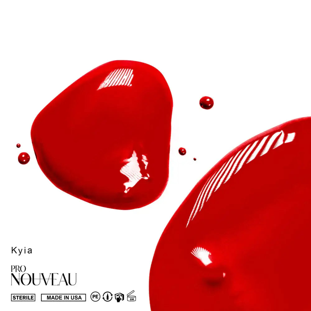 Vibrant roter flüssiger Nagellack in einer eleganten, modernen Flasche aus der kyia PRO NOUVEAU Kollektion für die Verwendung mit PMU-Pigmenten