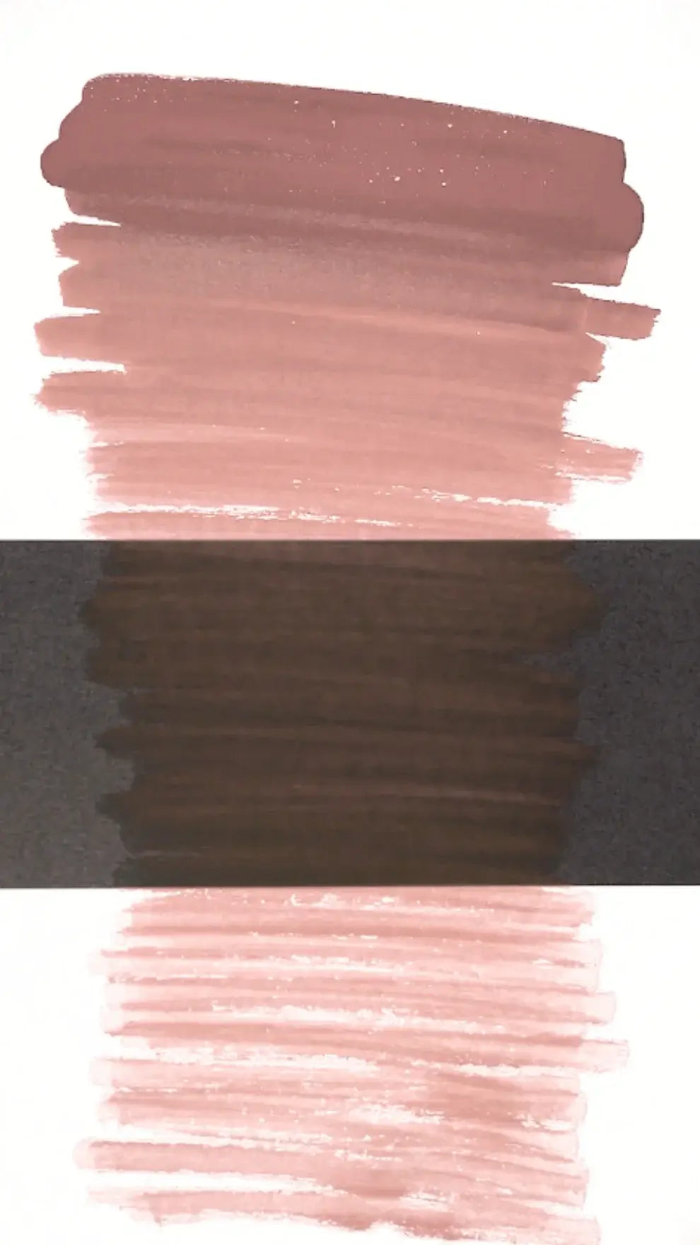 Eine Kollektion aus drei verschiedenen matten Lippenstiftfarben in Soft-Rose-Nude, Tiefbraun und Pfirsichrosa von PRO NOUVEAU Aidan White Set