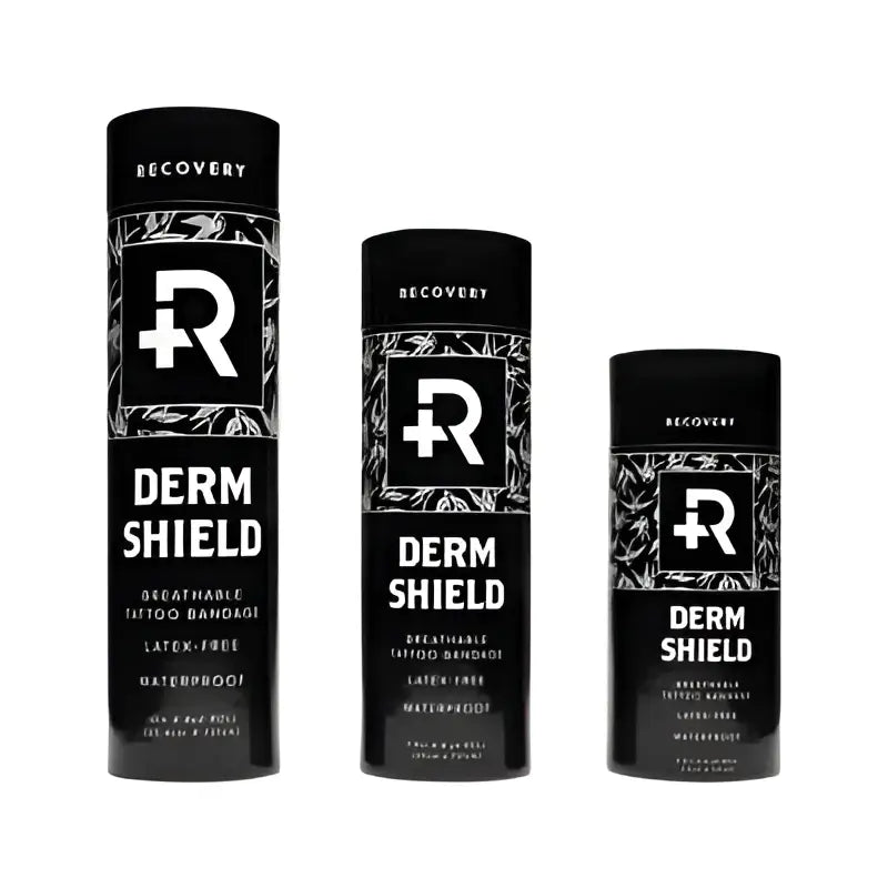 Drei schwarze zylindrische TUBES aus atmungsaktiver transparenter Tattoo-Verbandrolle mit weißem Text und dekorativem Muster