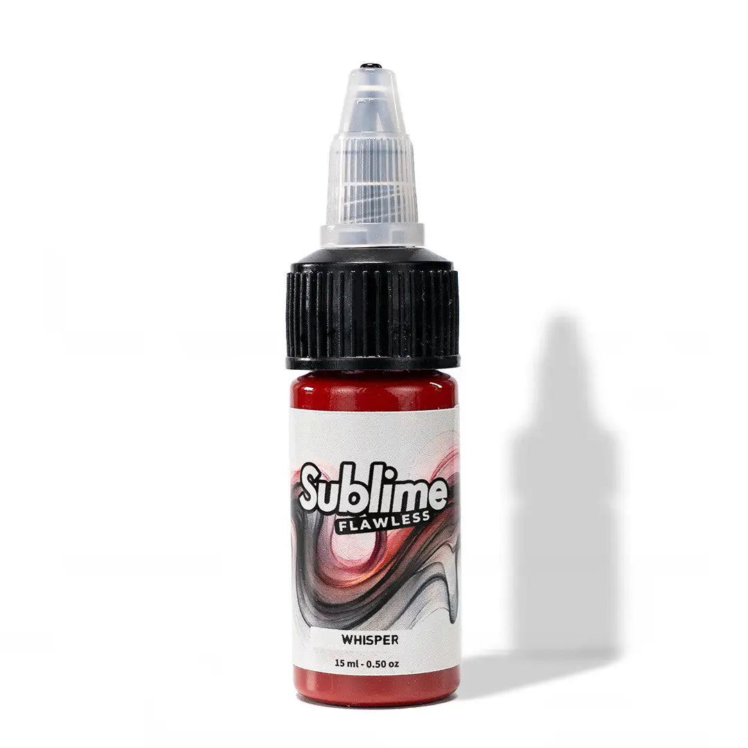 Eine kleine Flasche sublime, makellose Whisper-Tattoo-Farben mit schwarzem Rillenverschluss und leuchtend roter Pigmentpipette