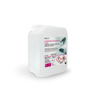 White plastic jug of UNIGLOVES désinfectant de surface Plus au parfum de pomme verte pour un nettoyage et une désinfection efficaces