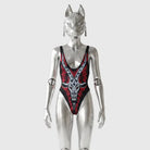 Badeanzug an silbernem Mannequin