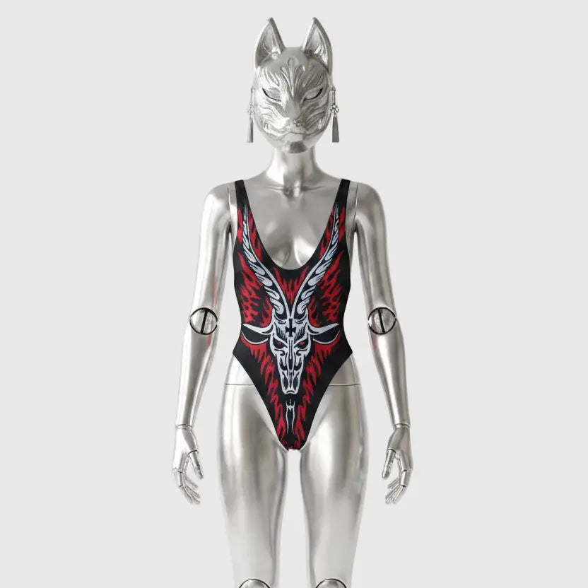 Badeanzug an silbernem Mannequin