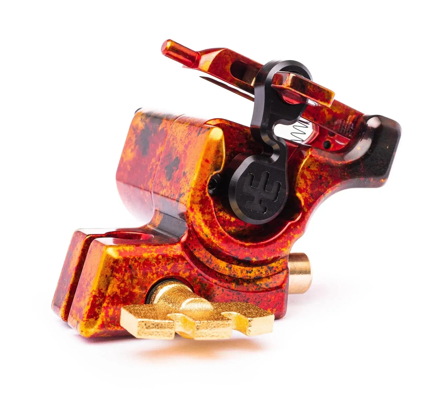 VLAD BLAD Avenger 2 Pro Firestarter Tattoo-Maschine mit lebendigem roten und goldenen Flammenmuster und schwarzen Akzenten