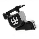 Schwarze VLAD BLAD Avenger 2 Pro Tattoo-Maschine mit weißem stilisiertem Logo an der Seite, das die Produktdetails zeigt