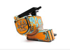 Orange und türkisfarbene Tattoo-Maschine im Used-Look Avenger 2 Pro von VLAD BLAD mit schwarzem Griff von Shpigel