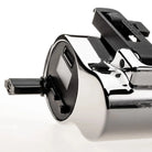 Vladi blad avenger 4 pro tragbares Ladegerät mit Nickel-Chrom-Finish, schwarzen Akzenten und sichtbarem USB-C-Anschluss