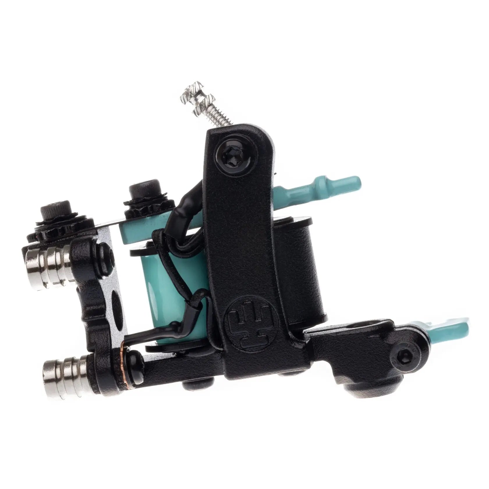 Schwarze VLAD BLAD Coil-Fine-Liner-Air-Tätowiermaschine mit türkisfarbenen Spulen und metallischen Akzenten für präzises Tätowieren