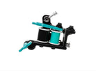 Schwarze und petrolfarbene VLAD BLAD Coil-Tätowiermaschine mit zwei Spulen in Schwarz und Petrol, ausgelegt für den Einsatz mit Infinite Liner Air