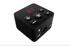 Interface audio Vladi Blad PowerBox 5 Pro cube noir avec affichage numérique rouge et boutons de commande blancs