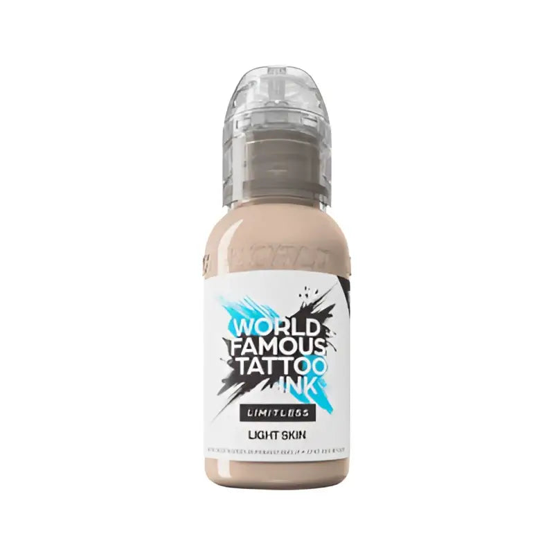 Eine elegante transparente 30ml-Flasche world famous limitless Tattoo-Farben in heller Hautfarbe für Porträt-Tattoos